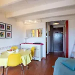 Appartamento Les Mas De Pramousquier-1 By Interhome